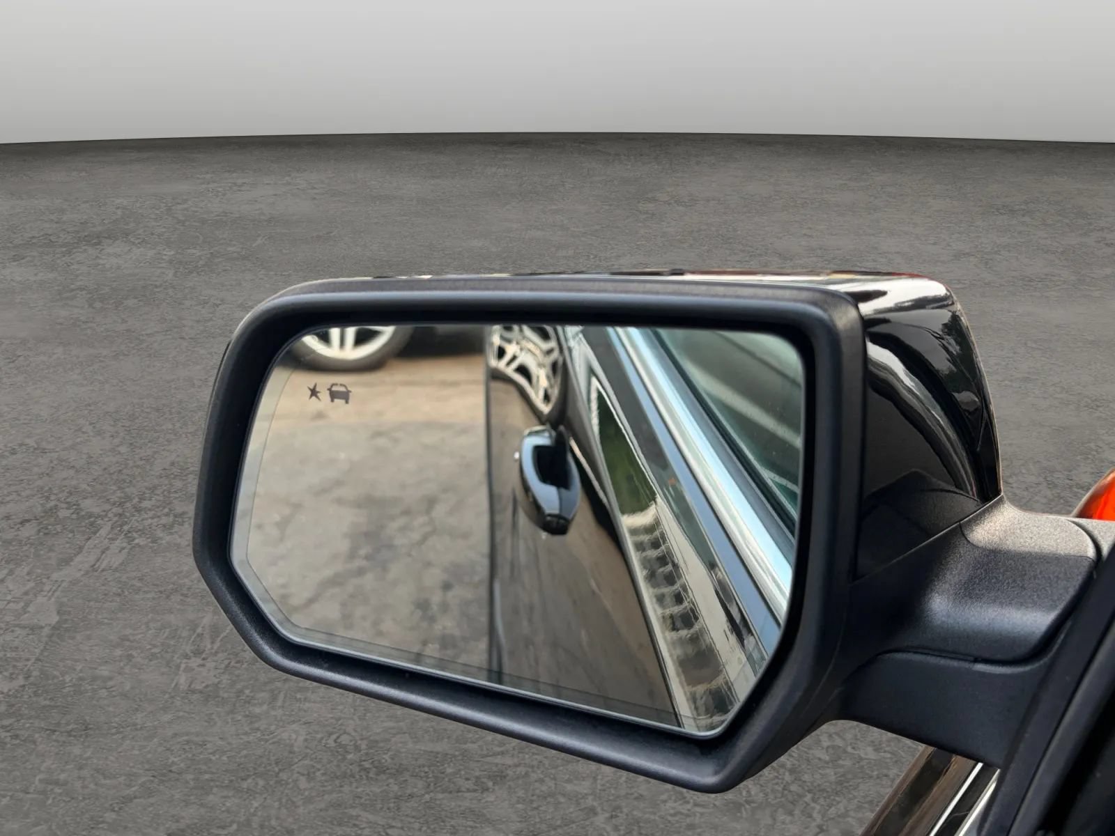 Used 2019 GMC Acadia SLT AWD/4WD image 35