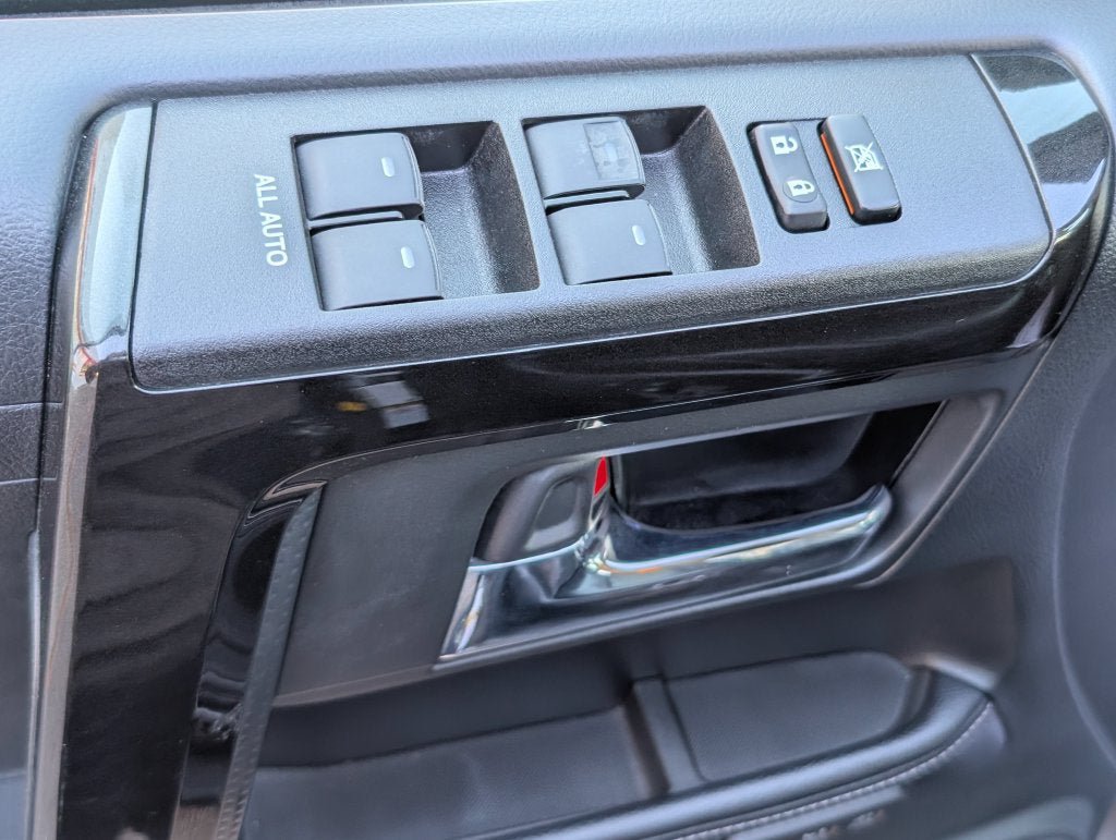 Certified 2019 Toyota 4Runner Limited AWD/4WD image 10