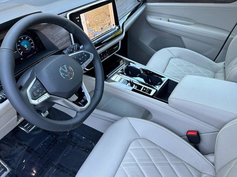 New 2026 Volkswagen Atlas SEL Premium R-Line image 9