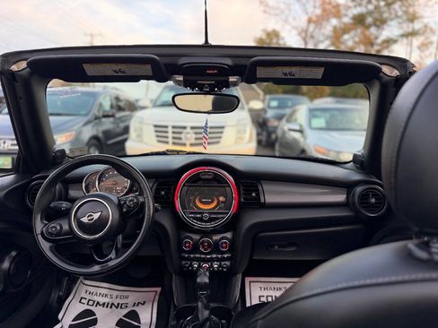 Used 2017 MINI Cooper Convertible image 8
