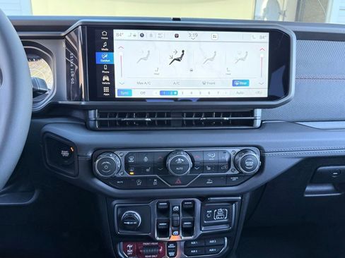 New 2026 Jeep Gladiator Rubicon image 15