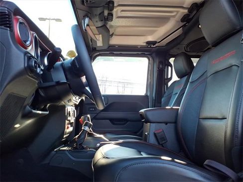 Certified 2023 Jeep Wrangler Unlimited Rubicon image 28