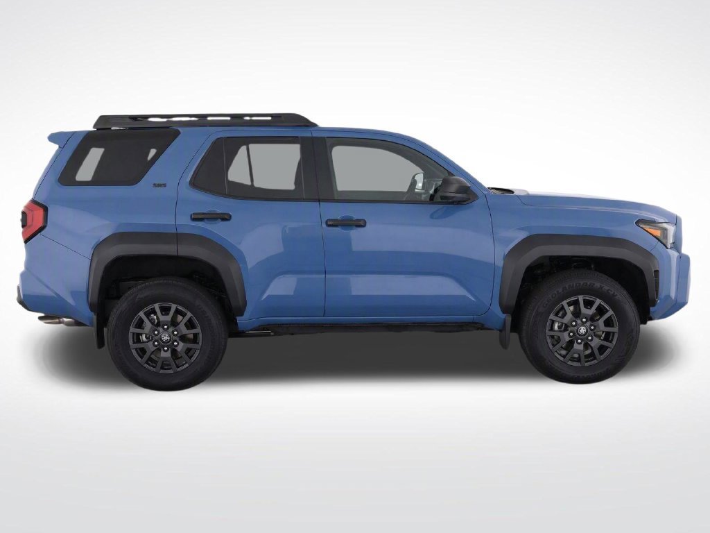 Used 2025 Toyota 4Runner SR5 AWD/4WD image 8