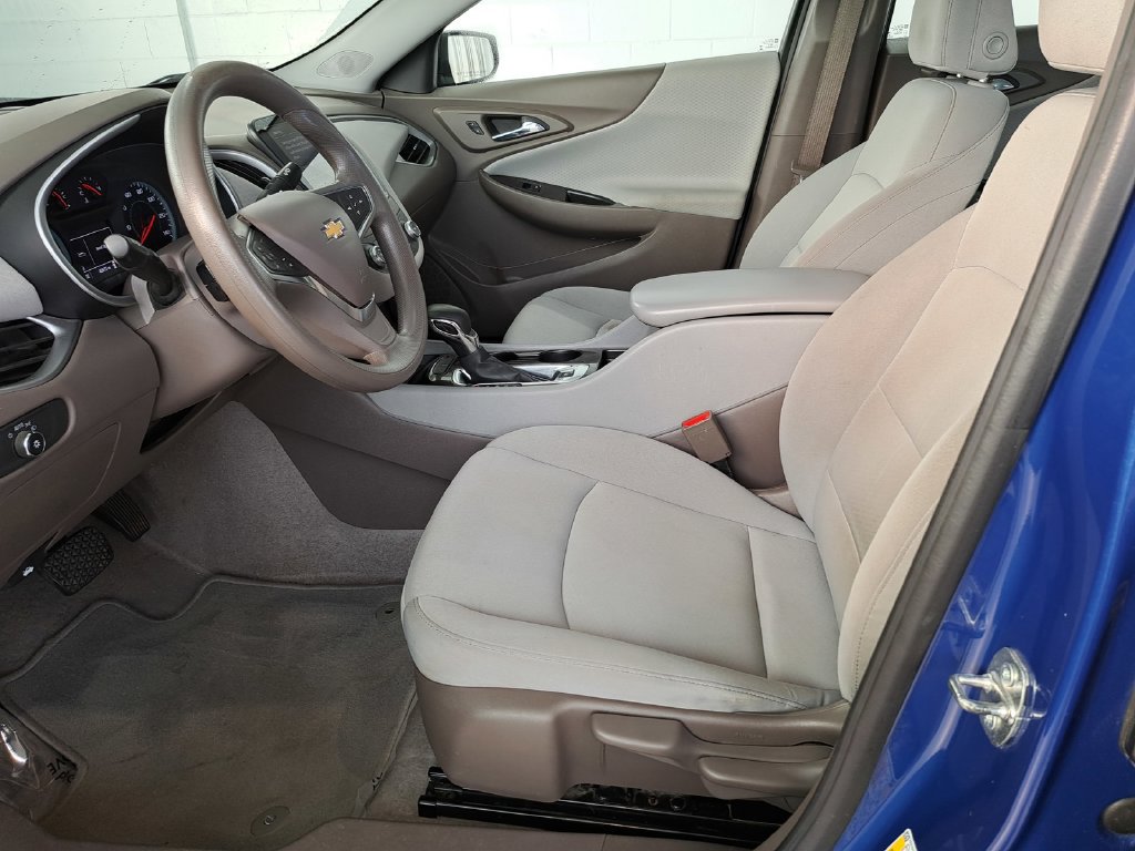 Used 2023 Chevrolet Malibu LS FWD image 24
