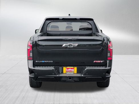 Used 2024 Chevrolet Silverado EV RST AWD/4WD image 6