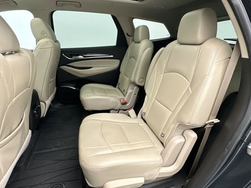 Used 2019 Buick Enclave Essence image 14