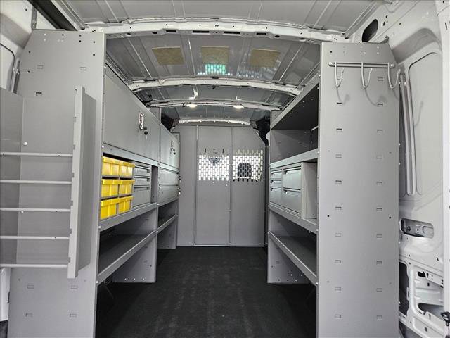New 2026 Ford Transit 250 148 Medium Roof RWD image 9