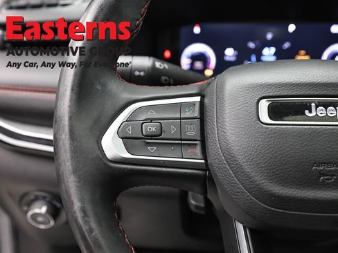 Used 2022 Jeep Compass Trailhawk w/ Trailhawk Elite Group AWD/4WD image 15