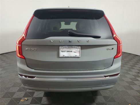 Certified 2025 Volvo XC90 B6 Plus w/ Protection Package Premier AWD/4WD image 5