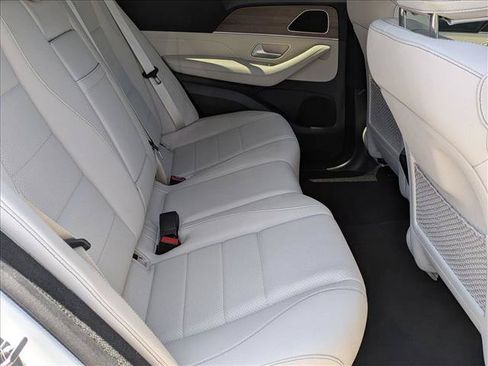 Used 2025 Mercedes-Benz GLE 350 4MATIC image 21