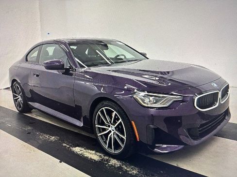 Certified 2025 BMW 230i Coupe image 4