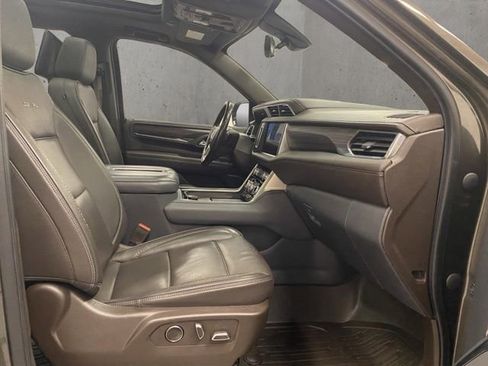 Used 2021 GMC Yukon Denali w/ Denali Premium Package AWD/4WD image 21