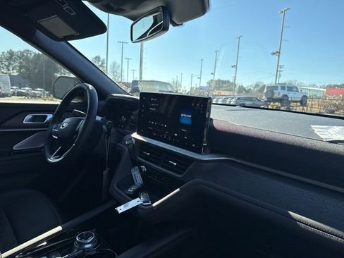 New 2026 Ford Explorer Platinum image 14