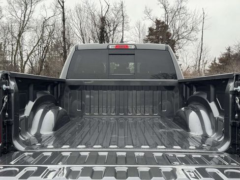 New 2026 RAM 1500 Laramie AWD/4WD image 28