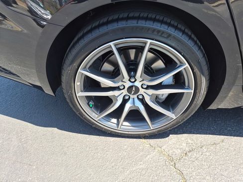 Used 2026 Genesis G70 2.5T RWD image 9