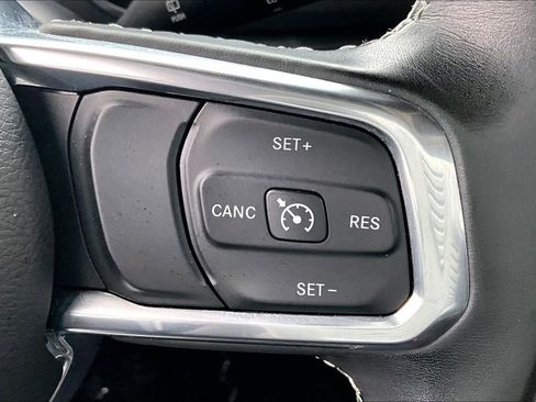 Used 2022 Jeep Wrangler Unlimited Sahara 4xe image 12