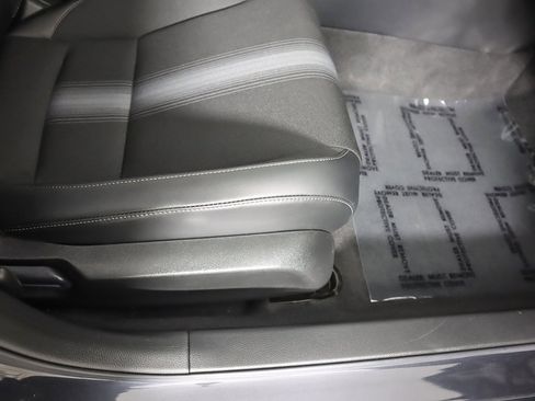 Used 2025 Honda Civic Sport image 29