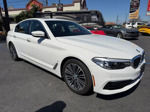 Used 2018 BMW 530e w/ Premium Package RWD image 1
