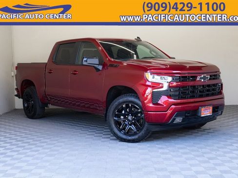 Used 2024 Chevrolet Silverado 1500 RST w/ Z71 Off-Road Package AWD/4WD image 1