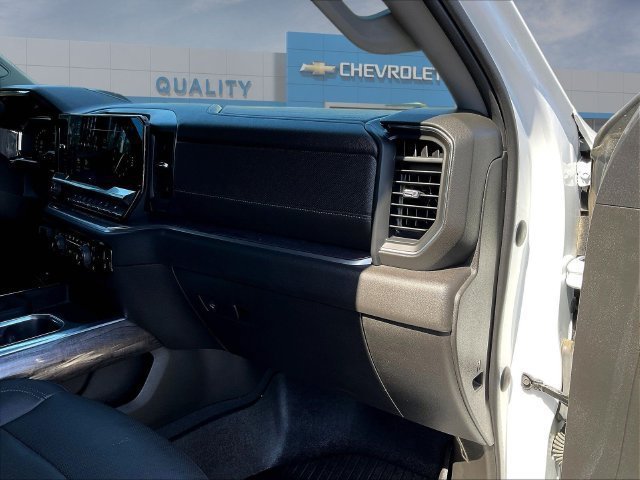 Certified 2022 Chevrolet Silverado 1500 LTZ AWD/4WD image 29