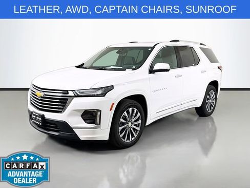 Used 2023 Chevrolet Traverse Premier AWD/4WD image 3