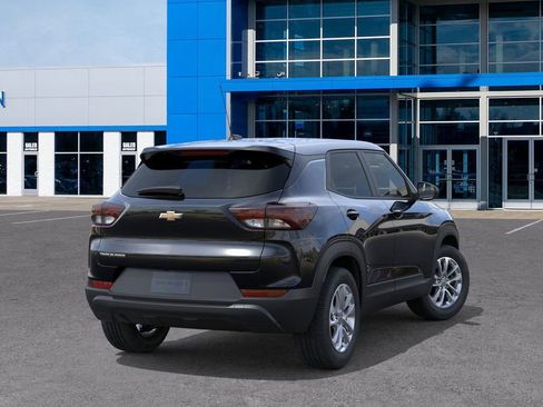New 2026 Chevrolet TrailBlazer LS FWD image 4