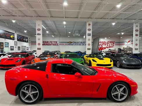 Used 2013 Chevrolet Corvette Coupe w/ 2LT Preferred Equipment Group RWD image 6