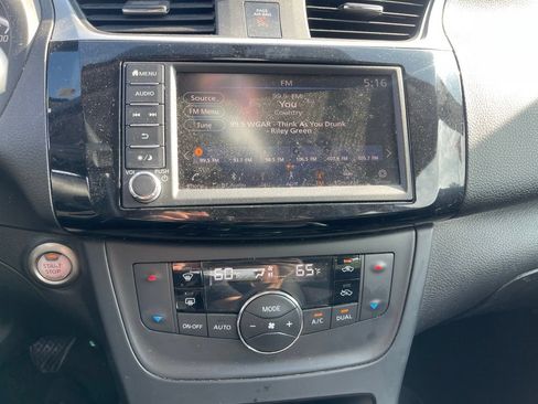Used 2019 Nissan Sentra SV FWD image 9