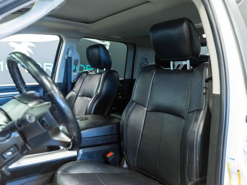 Used 2018 RAM 2500 Laramie w/ Sport Appearance Group AWD/4WD image 10