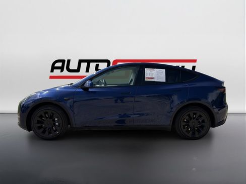 Used 2023 Tesla Model Y Long Range AWD/4WD image 8