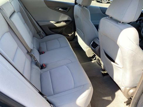 Used 2021 Chevrolet Malibu LT FWD image 23