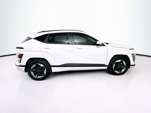 Used 2024 Hyundai Kona SEL FWD image 10