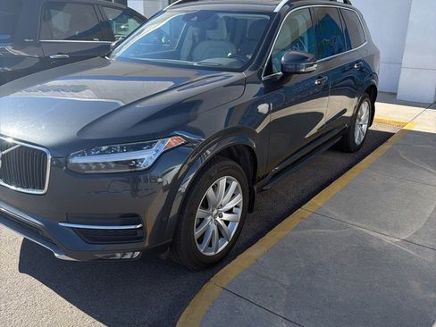 Used 2016 Volvo XC90 T6 Momentum w/ Momentum Plus Package image 1