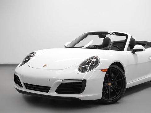 Certified 2017 Porsche 911 Carrera RWD image 7