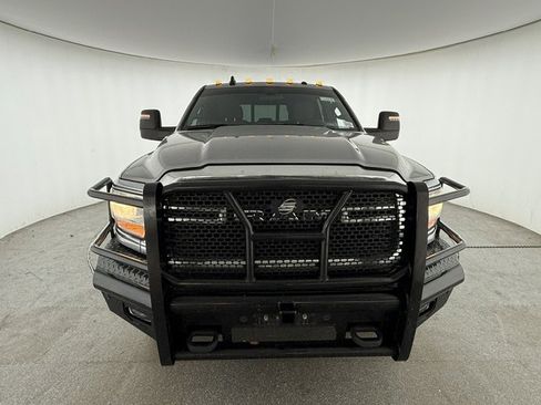Used 2024 RAM 2500 Tradesman w/ Chrome Appearance Group AWD/4WD image 2