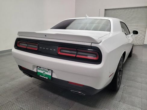 Used 2018 Dodge Challenger SXT Plus RWD image 7