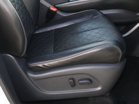 Used 2020 Nissan Murano Platinum image 19