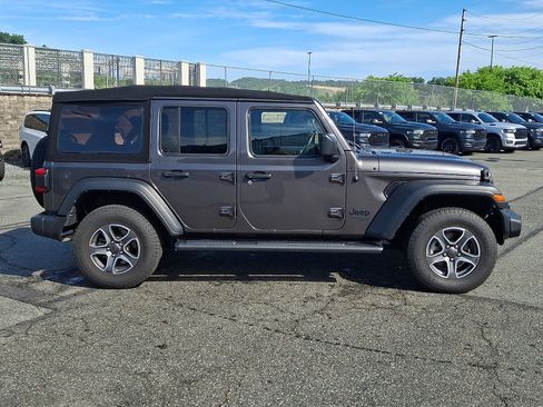 Used 2021 Jeep Wrangler Unlimited Sport AWD/4WD image 7