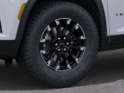 New 2026 Chevrolet Traverse Z71 w/ Driver Confidence Package AWD/4WD image 19