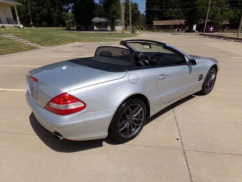 Used 2007 Mercedes-Benz SL 550 image 31