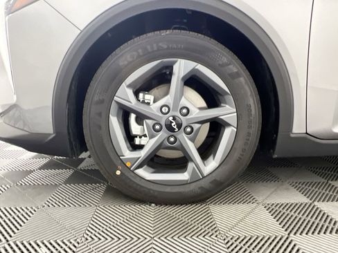 New 2026 Kia K4 LXS image 13