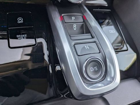 Certified 2024 Acura MDX SH-AWD w/ Advance Package image 17