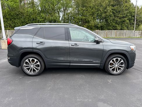 Used 2020 GMC Terrain SLT w/ GMC Pro Grade Package AWD/4WD image 2