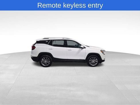 Used 2024 GMC Terrain SLT image 7