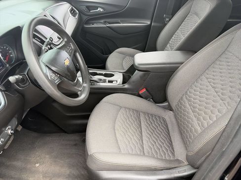 Used 2020 Chevrolet Equinox LT FWD image 18