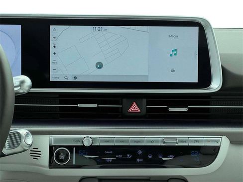 New 2025 Hyundai Ioniq 6 Limited image 19