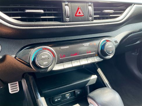 Used 2023 Kia Forte GT-Line image 16