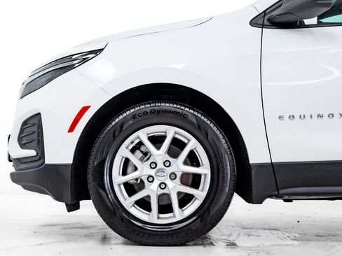 Used 2022 Chevrolet Equinox LS w/ LS Convenience Package FWD image 25