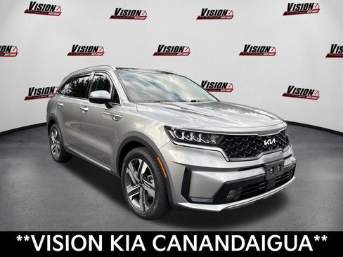 Certified 2023 Kia Sorento EX w/ Panoramic Sunroof Package AWD/4WD image 3