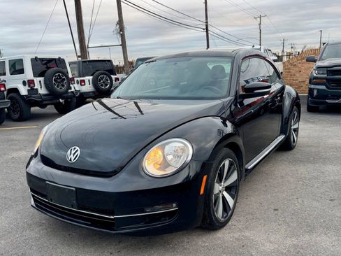 Used 2012 Volkswagen Beetle 2.0T image 1